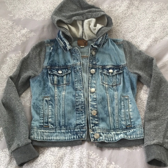 American Eagle Outfitters Jean Jacket - Picture 1 of 2